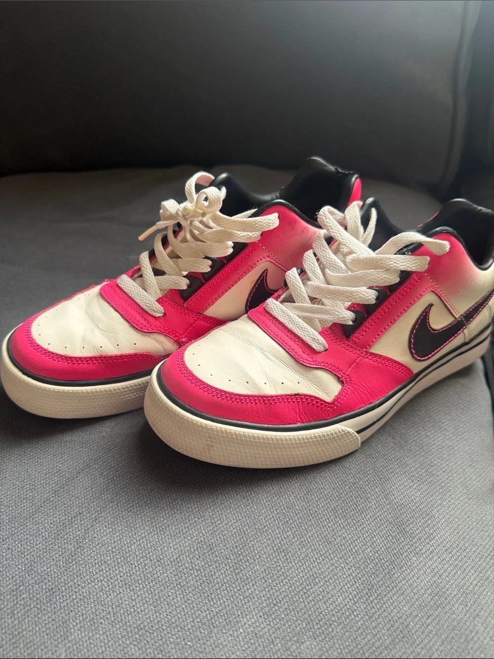 Nike women’s Low-Top Sneakers - White & Pink - Picture 1 of 7